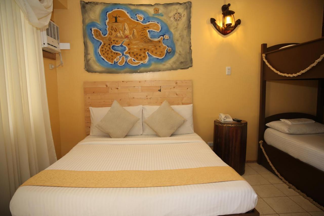 Eon Centennial Resort Hotel & Waterpark Iloilo City Dış mekan fotoğraf